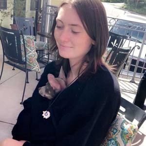 Meet your Posher, Corinne